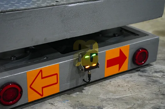 trackless trolley with lifting platform